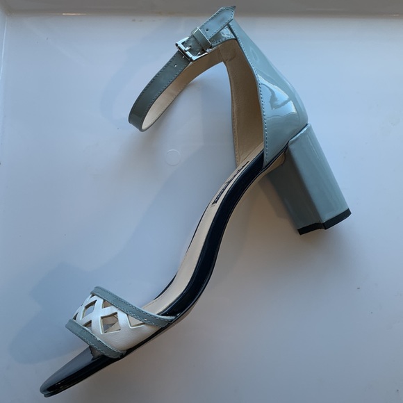 Nine West Paisley Open Toe Blue Patent Leather Block Heel Sandals - Picture 7 of 16